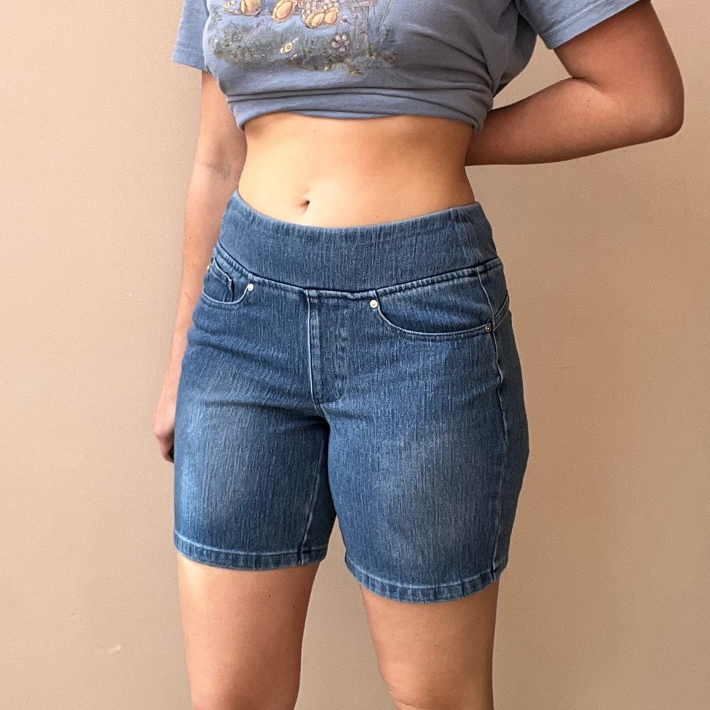 comfy stretchy jean shorts